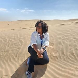 Meet your Posher, Dee